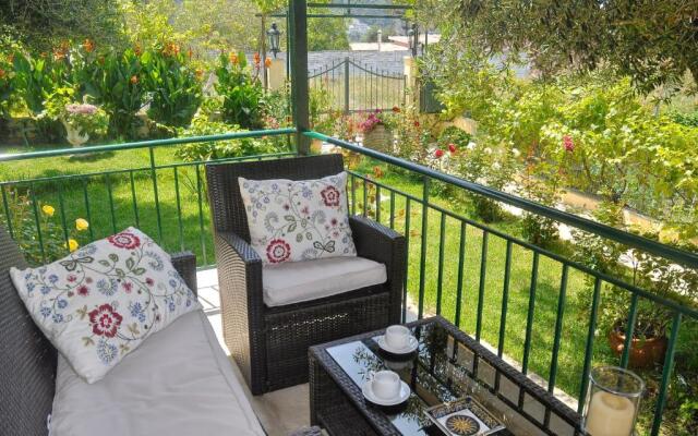 Holiday House Angelos A on Agios Gordios Beach