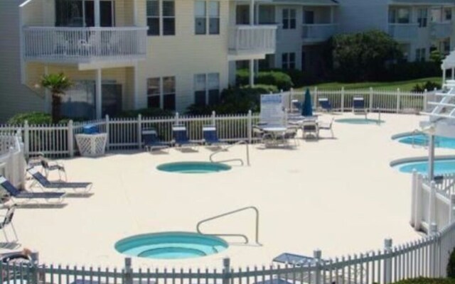 Sandpiper Cove Tennis Villas by Holiday Isle