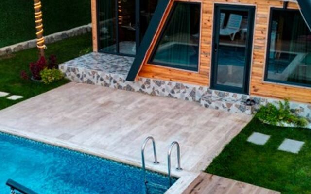 Ates Bocegi Mercan Bungalov