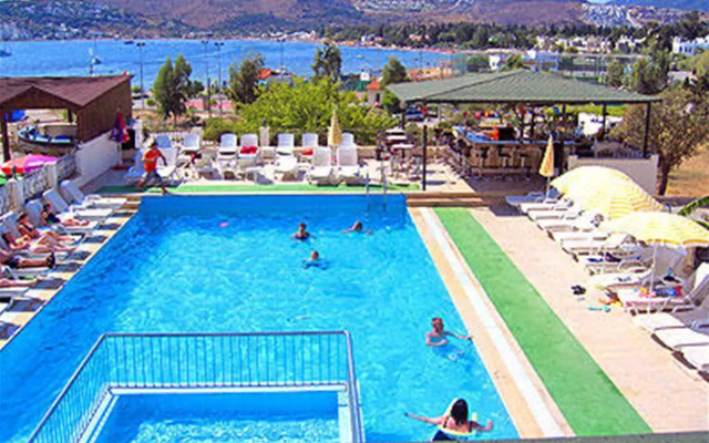 Bitez Life Apart Hotel