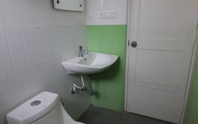 Hotel White Parrot