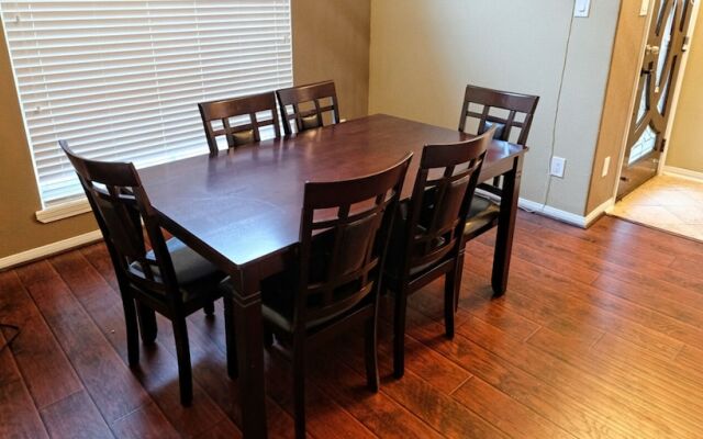 4Bdrm 2Bath 4Beds - Sugarland Richmond