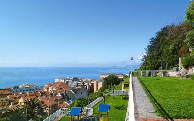 Apartment in Pietra Ligure near Shopping