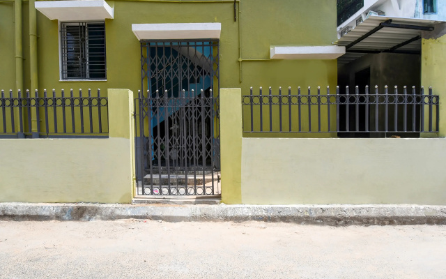 Hotel O Shivam Regency Near Acropolis Mall