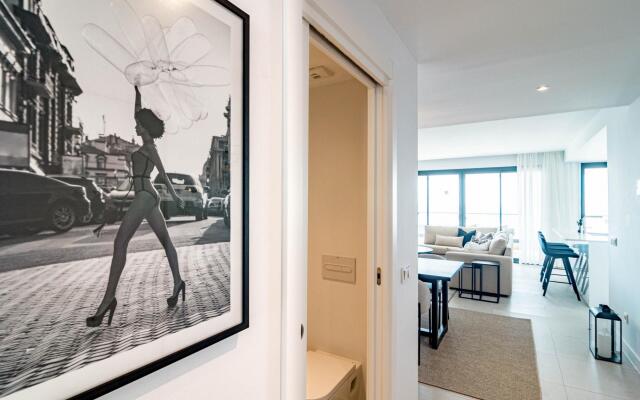 LME13.3A- Modern and luxury flat close to port