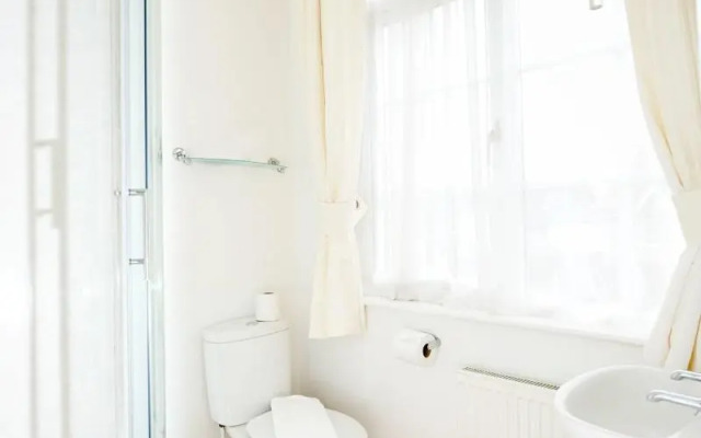 St Raphael Guest House