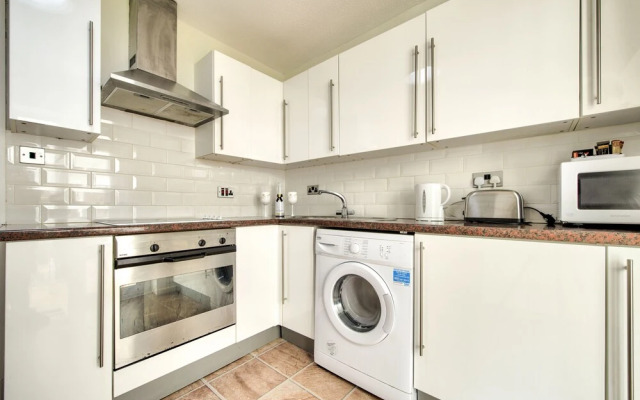 No.17 Serviced Apartment