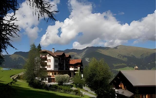 The Alpina Mountain Resort