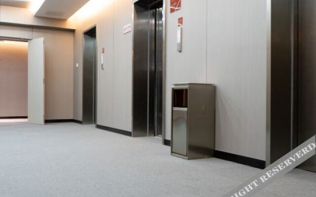 R Hotel Kunming