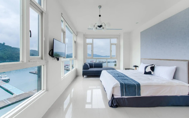 Shui Yang Lakeview House with Elevator