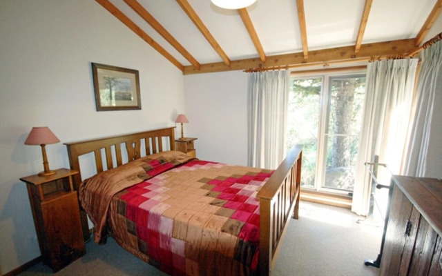 Edzell - Stunning Waterfront Home