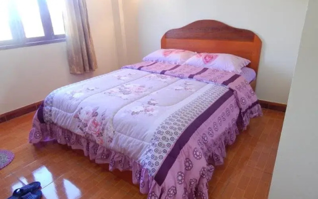 Khemphonelor II Guesthouse