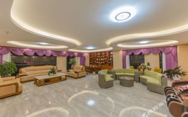 Kunming Baosheng Hotel