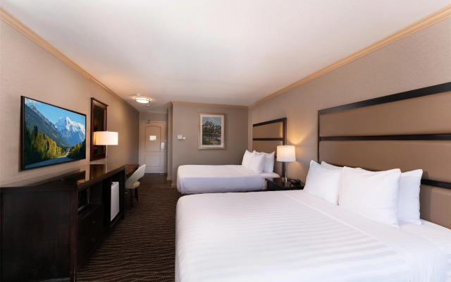 Prestige Radium Hot Springs Resort, WorldHotels Crafted