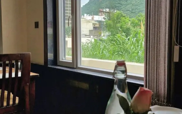 Hotel Aranyasutra
