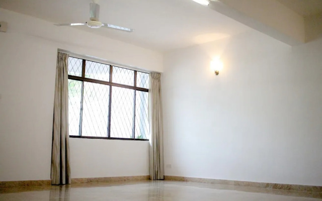 Sixteen Miami Batu Ferringhi