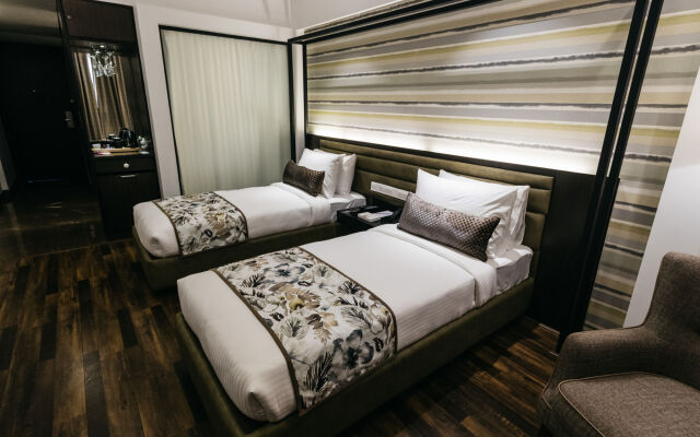 The Royale Senate Race Course