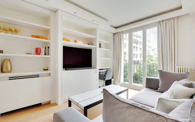Charming Appt With A/c- 1bd/2p - Tour Eiffel