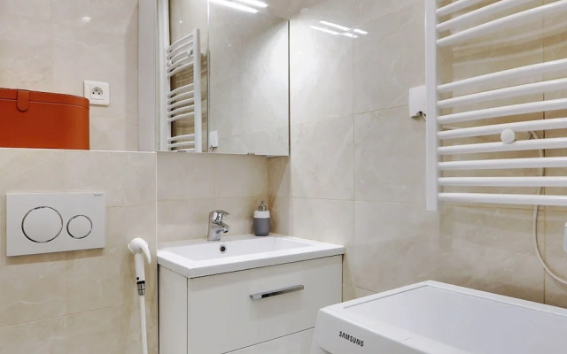 Modern Brunel Classic 1 Bed Apt With Balcony in Paris