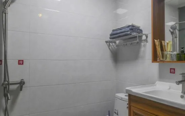 Shanchun Yongju Homestay (Foshan Zumiao Branch)