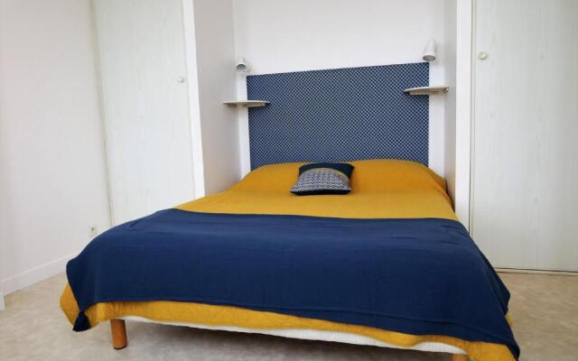 Appartement Avec Superbe Vue Mer À Tregastel - Ref 6