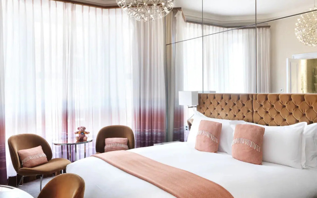 The Athenaeum Hotel & Residences