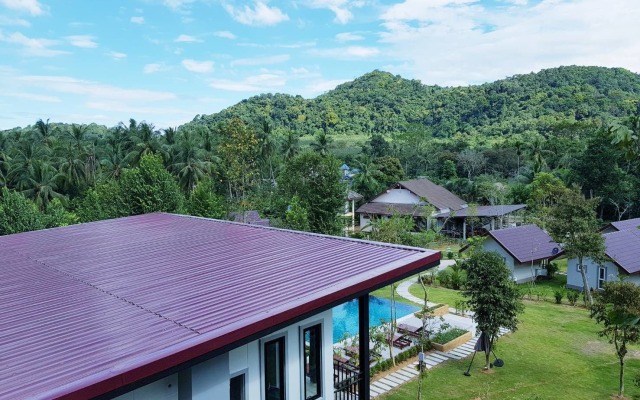 Evergreen Kohchang Resort