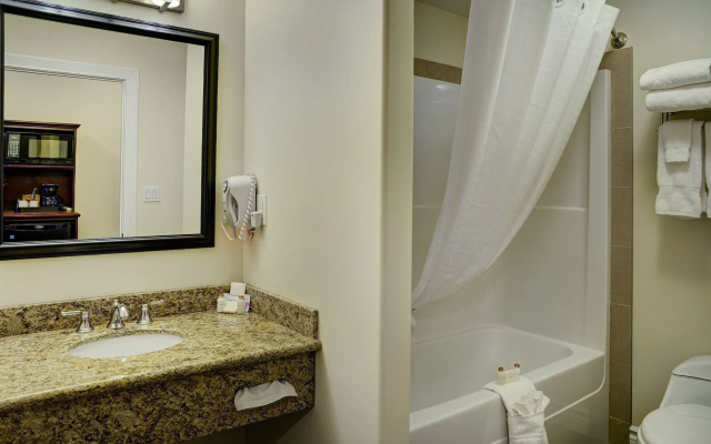 Chateau Nova Yellowhead