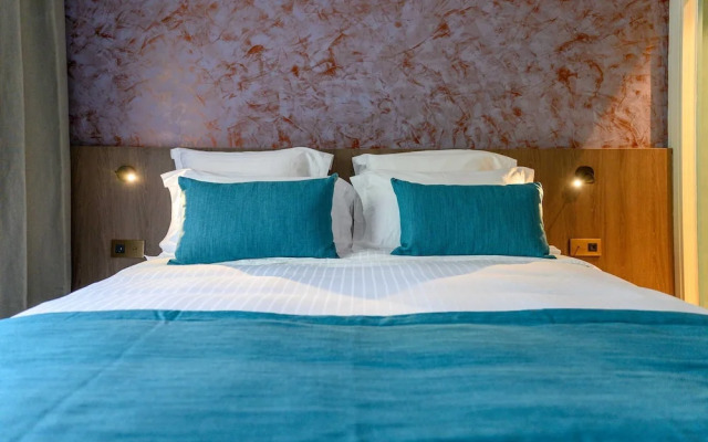 Sable Bleu Boutique Hotel