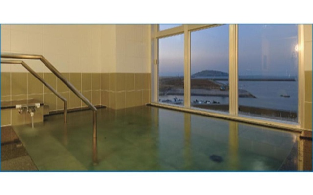 Wind City Hotel - Vacation STAY 81478 – Balcony – Tahara