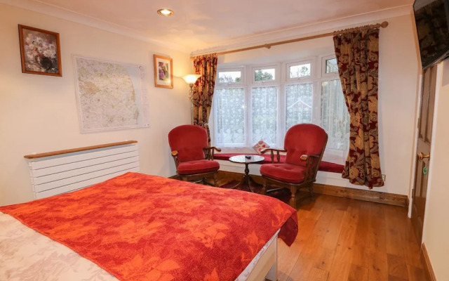 The Annex at 60 Rectory Lane