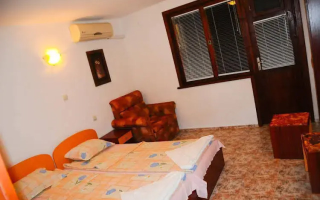 Villa Velika - Slavi