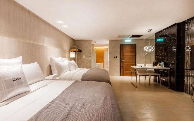 Six Star Motel - Taoyuan