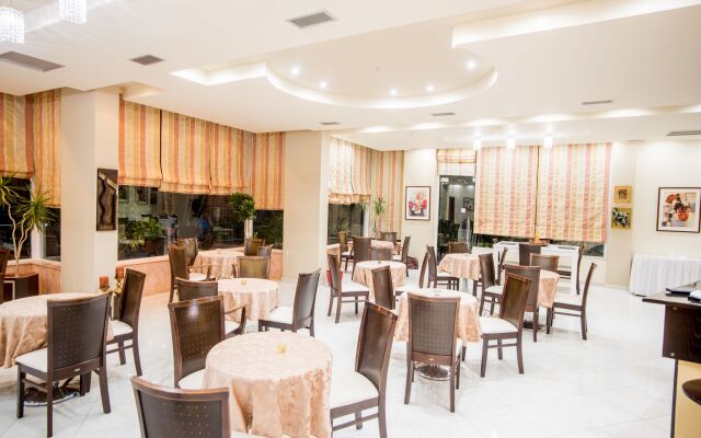 Hotel Oasis