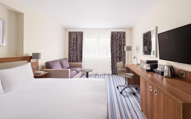 Holiday Inn Ashford Central by IHG