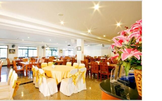 Chiang Rai Grand Room Hotel