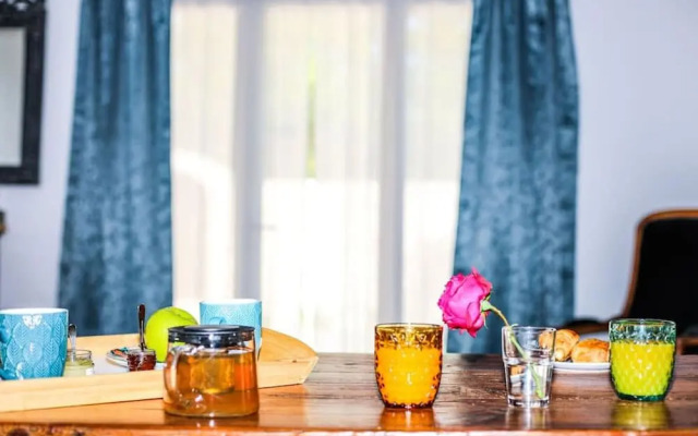 Proven ale House With Pool and spa