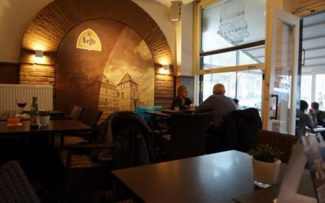 Hotel Terminus Cafe Leffe