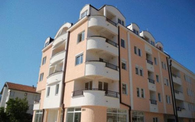 Volkan Apartments