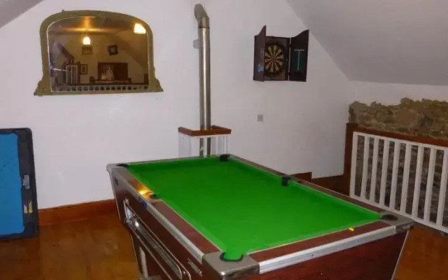 Belan Lodge - Courtyard Accommodation, "The Abraham"