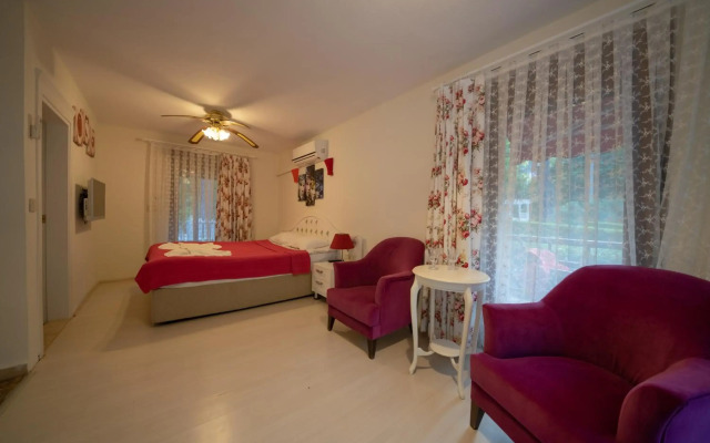 Zumrut Cirali Butik Otel