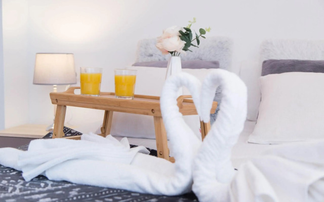 LUNA HOME Jacuzzi Love Relax