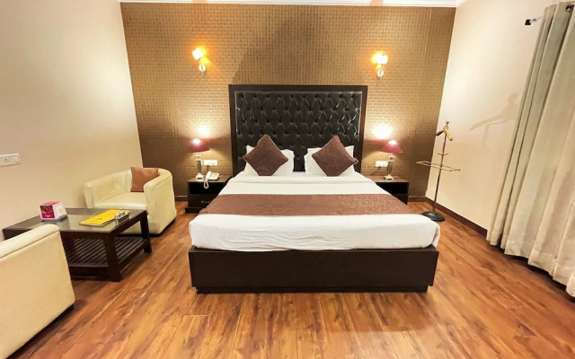 Hotel Mansarover Paradise