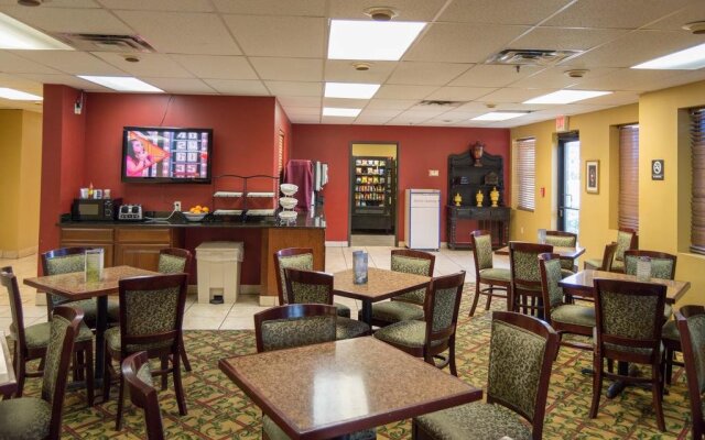 Chisholm Suite Hotel