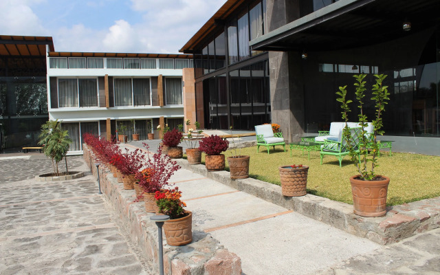 Hotel Rancho Tabachines