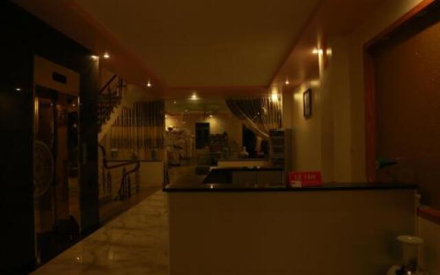 Phu Minh Hotel - Hostel