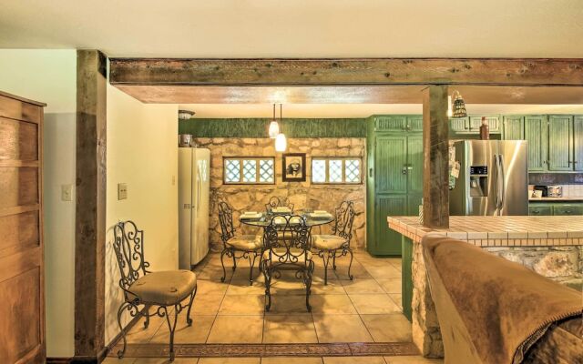 Countryside Cottage: 17 Mi to Downtown San Antonio