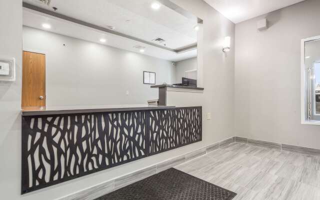 Quality Inn & Suites Omaha Chalco