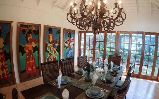 Tumac Villa, 4BR by Jamaican Treasures