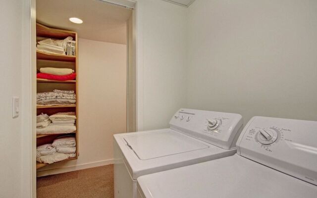 Elk Horn Cabin by RedAwning